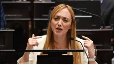 El bloque que respalda a Fernández Sagasti ya definió su voto y hay expectativa en el Senado