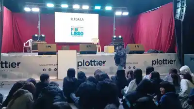 Rocambole y Carlos Skliar llegan a Plottier: la Feria del Libro que une rock, filosofía y cultura