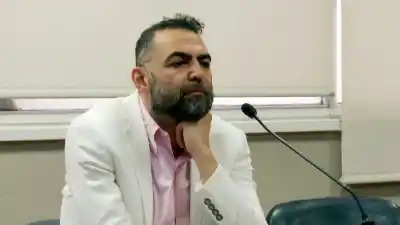 Un juez se aparta y congela la audiencia clave del acusado de estafar $500 millones