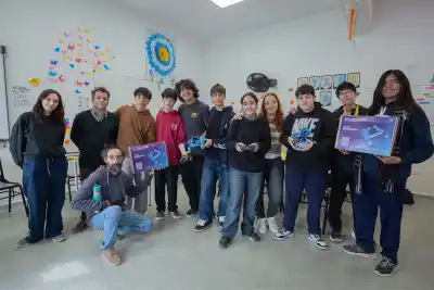 La 'Albert Einstein' va con todo: dos equipos sueñan con la final nacional de robótica