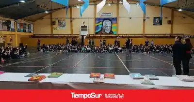 Nueva entrega de libros en el Colegio Salesiano: ¿qué materiales recibieron los alumnos?