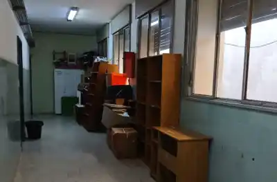 Desalojo en el Hospital San Roque: la Biblioteca Infantil que resiste en un pasillo