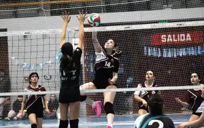 Doble festejo femenino: Academia TdF y ADeFu no dejaron dudas en el campeonato