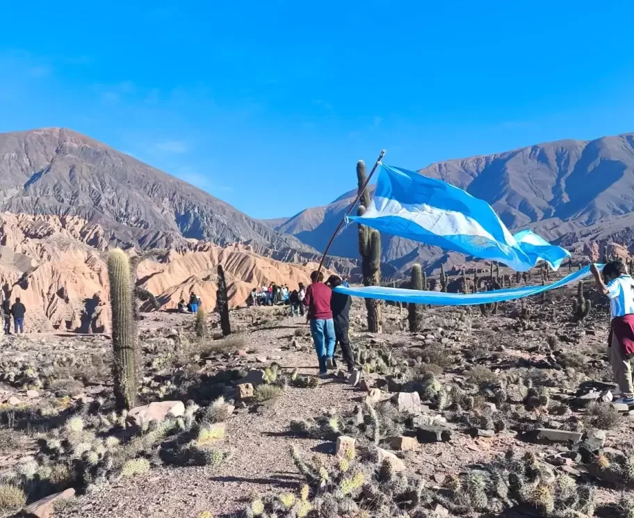 Estudiantes de hornillos vivieron una jornada de trekking en las alturas