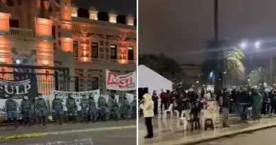Acampe en Plaza San Martín: el reclamo de dos trabajadoras del Astillero que mantiene en vilo a la Gobernación