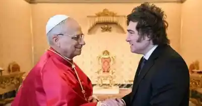Milei celebró la llegada del Papa León XIV: qué se sabe de la visita oficial