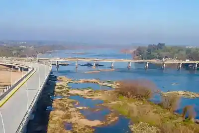 El puente sobre el río Dulce podría volver a tener doble mano: lanzan campaña para juntar firmas