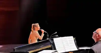 Elena Roger deslumbró en La Plata con un repertorio que cruzó a Charly García, Piazzolla y Edith Piaf
