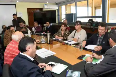 Nueva fecha para la paritaria estatal: qué piden los gremios y qué ofrece el Gobierno