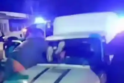 Impactante accidente en Saladas: un ciclista terminó dentro del auto que lo embistió