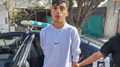 La fuga a pie que terminó con una sorpresa escondida en una campera en Las Heras