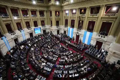 Milei en el Congreso: el discurso que terminó en batalla campal y un cruce que quedó para la historia