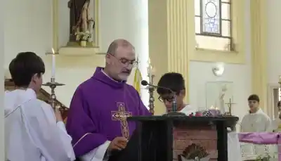 La Iglesia de San Luis moviliza a sus fieles: la visita del Papa León XIV los encuentra en plena preparación