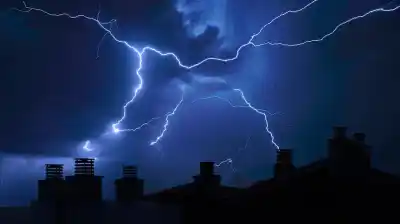 El mapa del tiempo se tiñe de amarillo y naranja: las tormentas que acechan a media Argentina