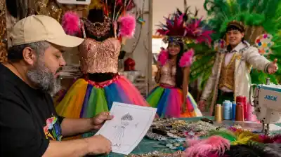 El artesano que pelea para que la Estudiantina no pierda su esencia