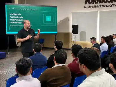 Formosa puso en marcha un plan de tres años para capacitar a sus agentes en Inteligencia Artificial