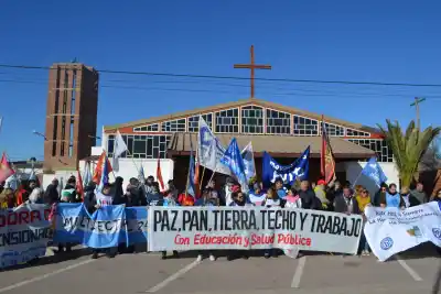 Diez años después de la marcha de los Cayetanos: la olla popular que reaviva la lucha
