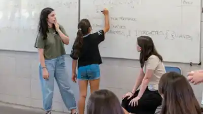 El plan secreto para que las chicas elijan tecnología: docentes de Río Negro y Neuquén ya pueden anotarse
