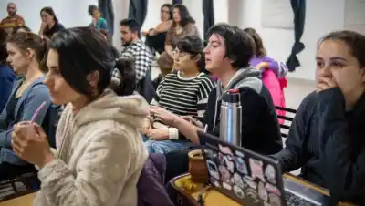 Estudiantes universitarios: abren la inscripción a las Becas EVC-CIN 2026 y hay tiempo hasta el 12 de agosto