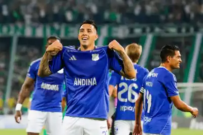 Un tucumano enloquece Colombia: el gol imposible de Rodrigo Contreras que ya sueña con el Puskás