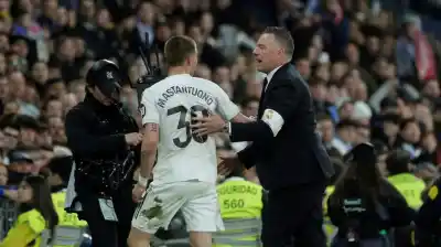 Silbidos y mirada fulminante: la noche amarga de Mastantuono en el Bernabéu