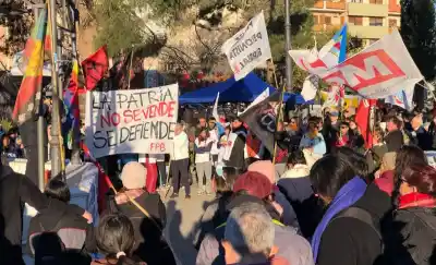 Multitudinaria marcha en Santa Rosa contra la Ley de Inviolabilidad de la Propiedad Privada: ¿qué pasará ahora en el Congreso?