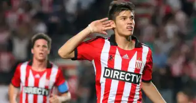 El regreso que ilusiona: Joaquín Correa quedó a un paso de vestir la camiseta de Estudiantes