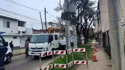 Dos operarios de la EPE terminaron con graves quemaduras tras una descarga eléctrica