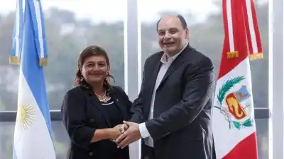 La gobernadora peruana que quedó fascinada con la gestión de Saadi y el Nodo Tecnológico