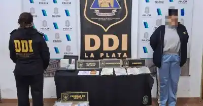 Cayó una red que captaba mujeres por internet: allanaron dos departamentos y secuestraron casi 4 millones de pesos