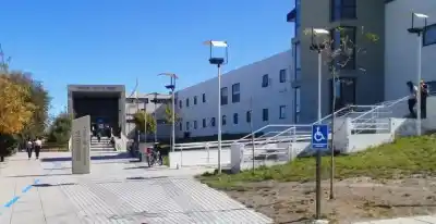 El humo negro invadió su casa mientras dormían: seis miembros de una familia terminaron en el hospital