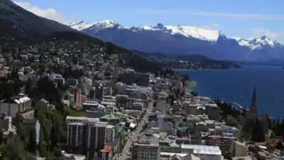 La Justicia puso freno a la Municipalidad de Bariloche en la pelea por el alumbrado público