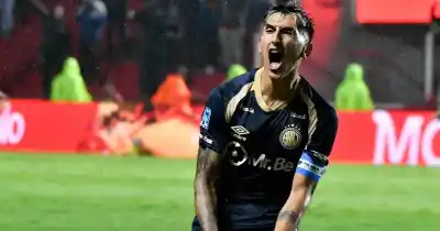 El Lobo mueve fichas: Gimnasia negocia con Argentinos por el pase completo de Lescano