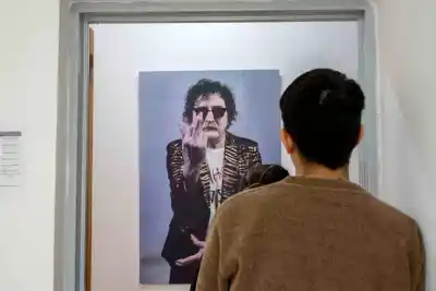 El arte de Charly García llega a la U11: una muestra que transforma la mirada de los estudiantes