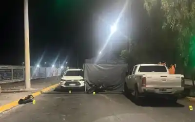 El giro que cambió todo: la maniobra del delivery que lo llevó a la muerte y dejó libre al conductor de la Hilux