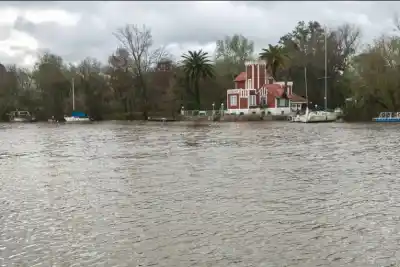 El río Gualeguaychú seguirá bajo los 3 metros, pero un cambio en el viento podría complicar todo