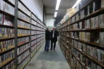 El videoclub que desafía al streaming: 30 mil tesoros audiovisuales escondidos en Rosario