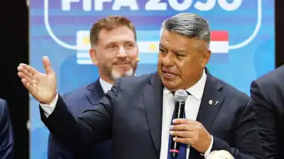 El plan de Chiqui Tapia para que Argentina sea sede de toda la fase inicial del Mundial 2030