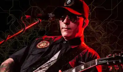 Cambio de planes en Ushuaia: el show de Gaspar Benegas se muda al Centro Cultural Esther Fadul