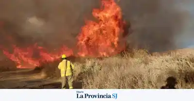 Incendio en una finca de Jáchal: el rápido accionar de los bomberos evitó una tragedia