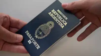 Pasaporte y DNI: el aumento que llega en marzo y lo que tenés que saber