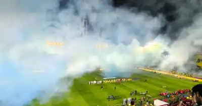 El drama del césped de la Bombonera: Boca podría mudarse otra vez a la cancha de Huracán y el rival paraguayo ya lo sabe