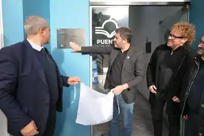Entregaron 54 computadoras en Chacabuco y dejaron inaugurado el nuevo equipamiento del Centro Universitario