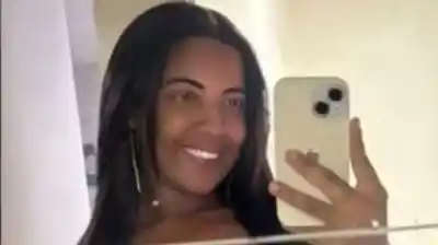 Excompañero despedido irrumpe en su trabajo: el ataque brutal que dejó a una joven entre la vida y la muerte