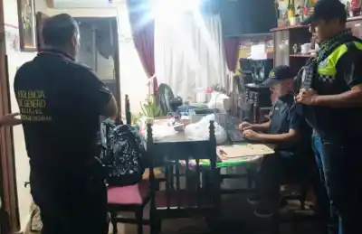 Allanaron una casa en el barrio Municipal por un caso de extorsión con fotos íntimas