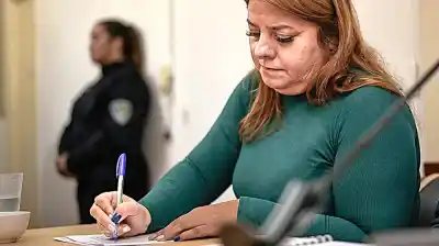 El insólito testimonio que complica a la madre acusada de dejar morir a su hija