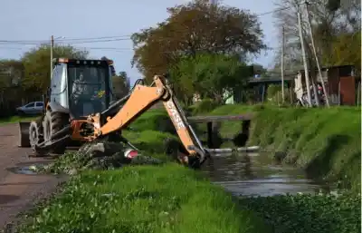 Refuerzan el mantenimiento del canal de Quijano y Las Heras: ¿qué buscan evitar?