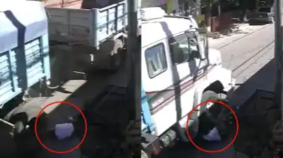 Impactante fuga: el camión que pasó a centímetros y dejó a un joven en terapia intensiva