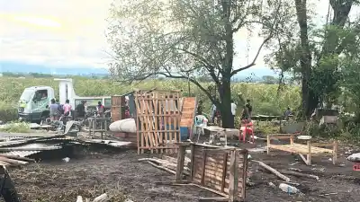 Desactivaron un intento de usurpación en Alderetes tras una tensa mediación con las familias