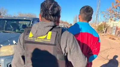 Encontraron postes robados en una finca y el sospechoso quedó detenido